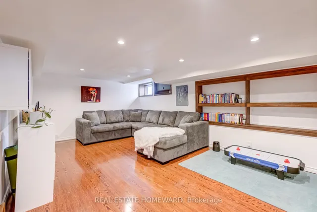 Additional image 18 of 68 Wayland Ave