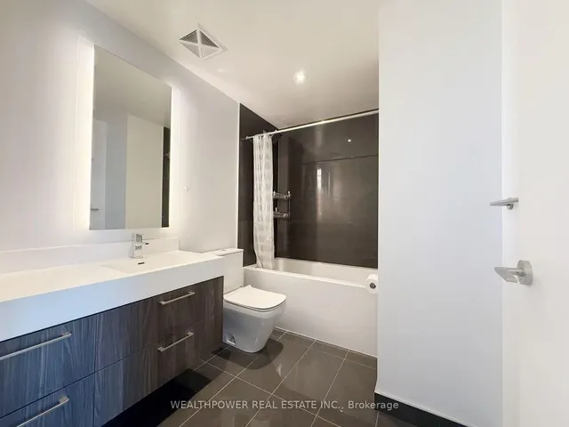 Additional image 8 of 1 Yorkville Ave Unit 3910