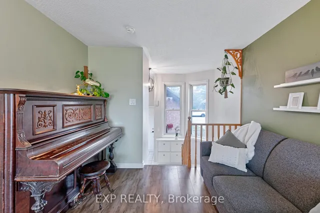 Additional image 18 of 19 Silkwood Cres
