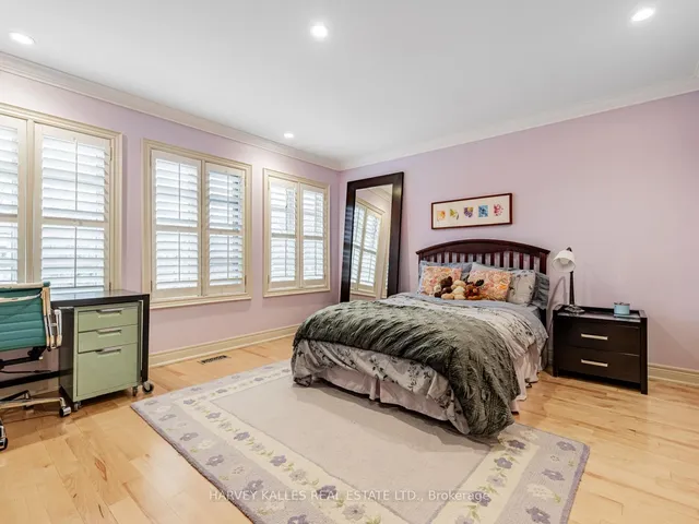 Additional image 29 of 55 Viewmount Ave