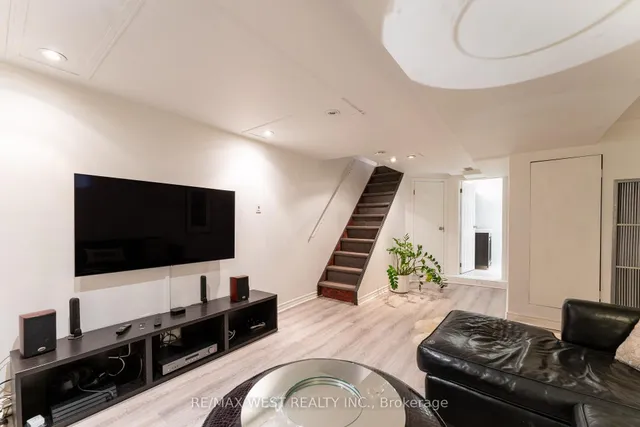 Additional image 22 of 2311 Gerrard St