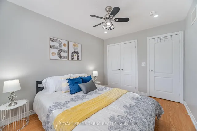 Additional image 28 of 15 Versailles Cres