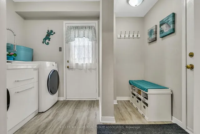 Additional image 8 of 2224 Vista Dr