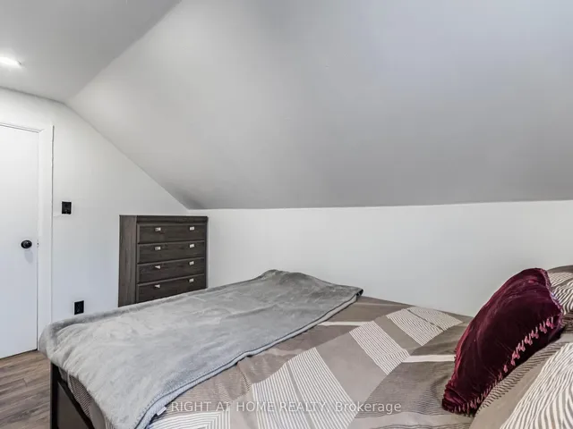 Additional image 17 of 9 Kehl St