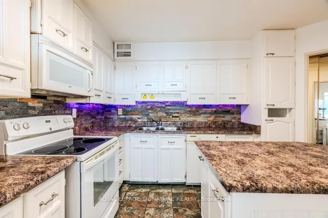 Additional image 9 of 75 Graydon Hall Dr Unit 1603