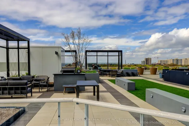 Additional image 26 of 2020 Bathurst St Unit 601