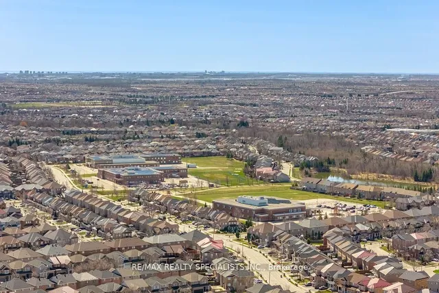 Additional image 50 of 52 Abercrombie Cres