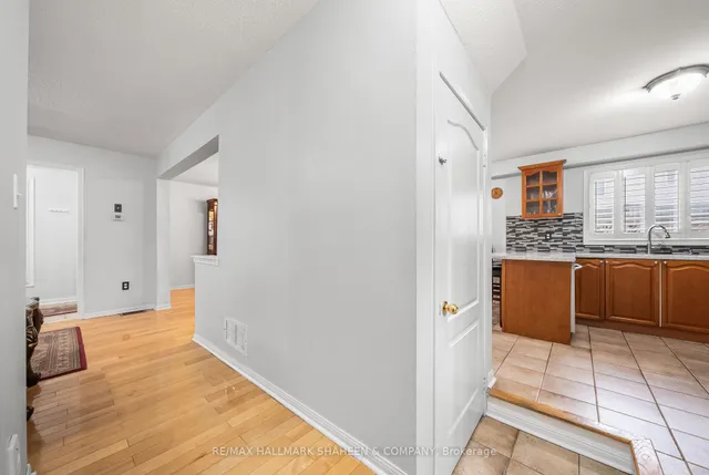 Additional image 19 of 32 Rowland St