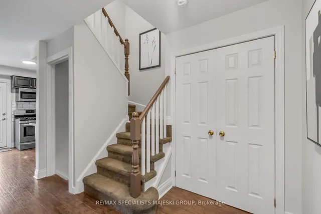 Additional image 5 of 2377 Cotswold Cres