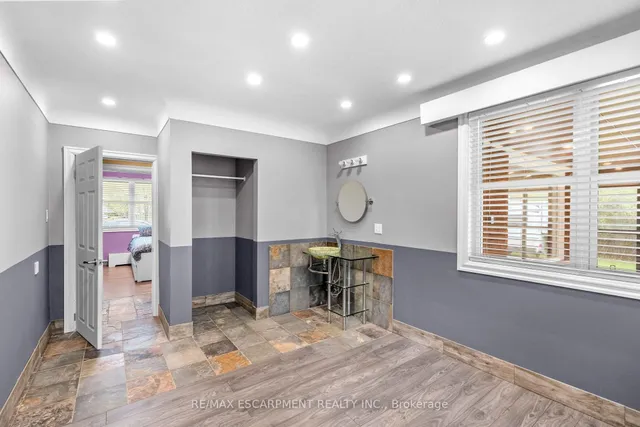 Additional image 25 of 8 Northcliffe Ave