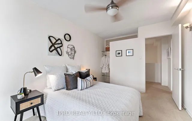 Additional image 23 of 60 Southport St Unit 414