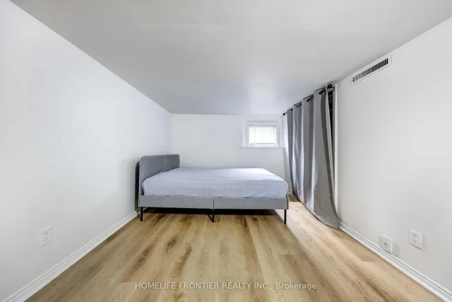 Additional image 21 of 302 Roselawn Ave