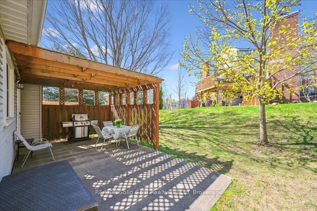 Additional image 33 of 5 Quinte Cres