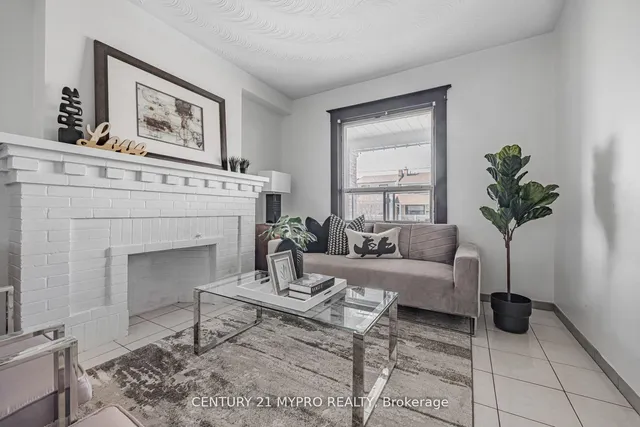 Additional image 4 of 1943 Dufferin St