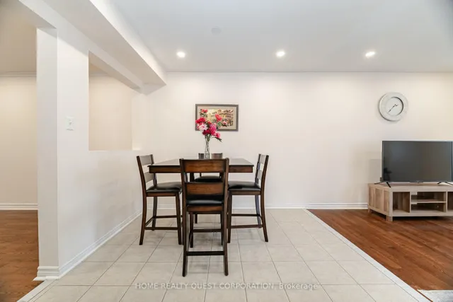 Additional image 10 of 1322 Mowat Lane