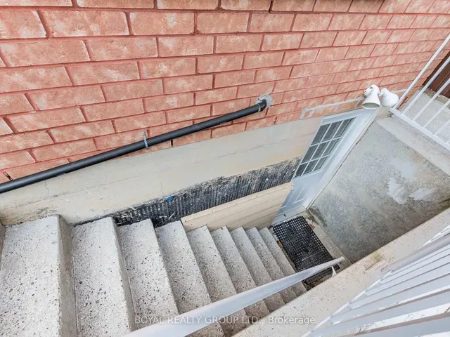 Additional image 50 of 13 Crevice Gate