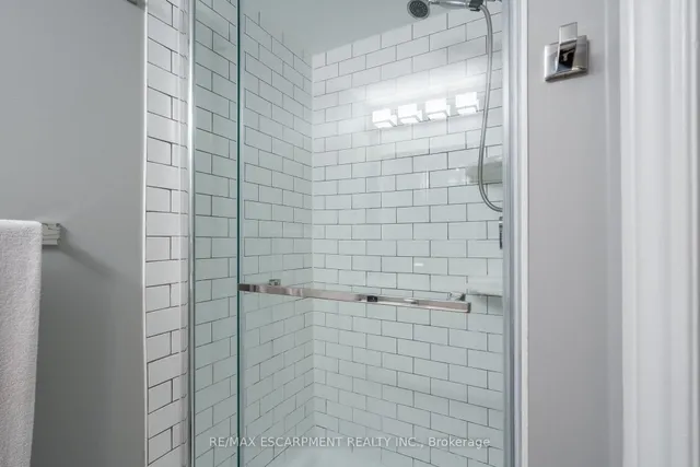 Additional image 38 of 13 Woodend Dr