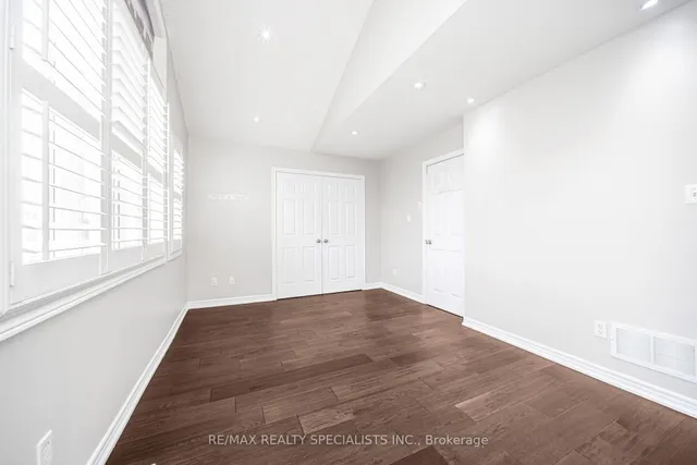 Additional image 22 of 102 Chalkfarm Cres