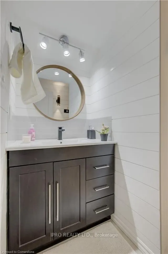 Additional image 40 of 298 Tremaine Cres