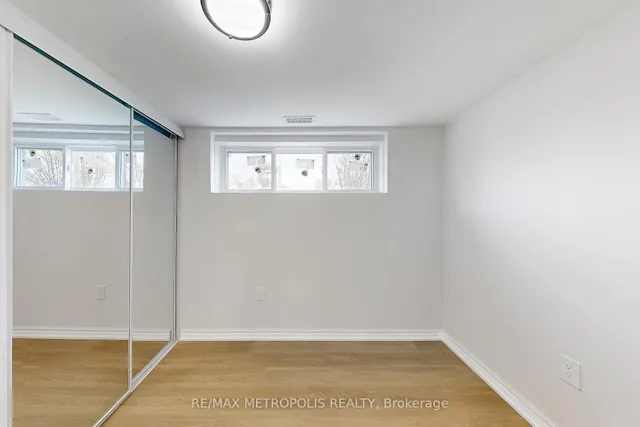 Additional image 27 of 19 Tremely Cres