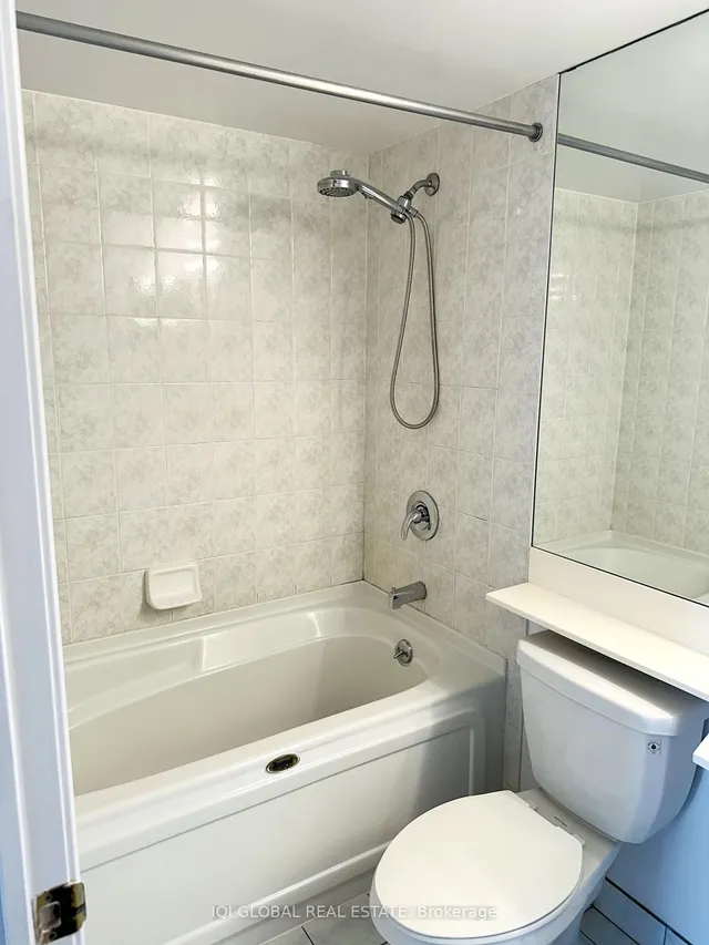 Additional image 28 of 68 Corporate Dr Unit 1831