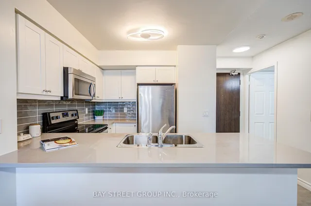 Additional image 22 of 25 Lower Simcoe St Unit 627