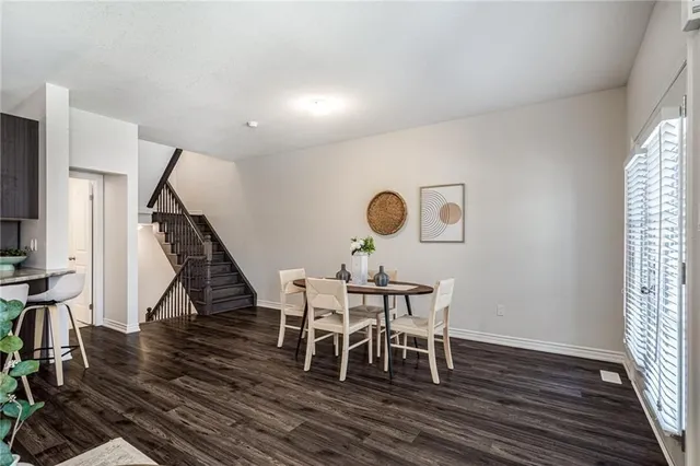 Additional image 5 of 219 DUNDAS St Unit 26