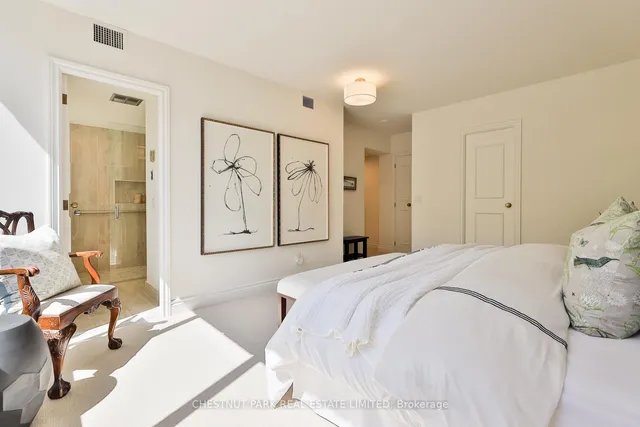 Additional image 14 of 2 Lynwood Ave Unit 201