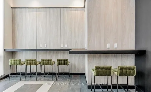 Additional image 3 of 1 Jarvis St Unit 720