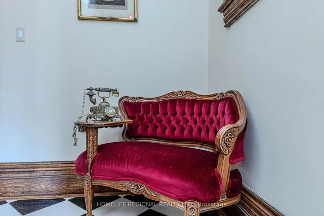 Additional image 25 of 236 Dovercourt Rd