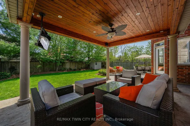 Additional image 43 of 533 Falconridge Cres