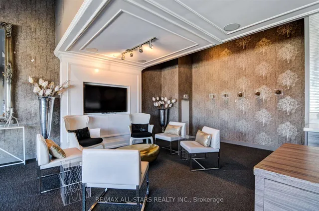 Additional image 50 of 510 King St Unit 608