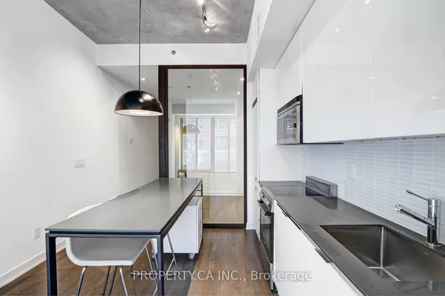 Additional image 5 of 8 Dovercourt Rd Unit 210