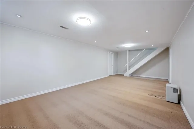 Additional image 31 of 36 Tilley Crt