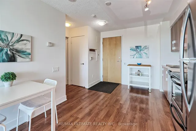 Additional image 8 of 1048 Broadview Ave Unit 1604