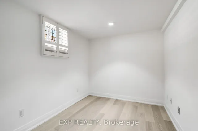 Additional image 30 of 23 Struthers St