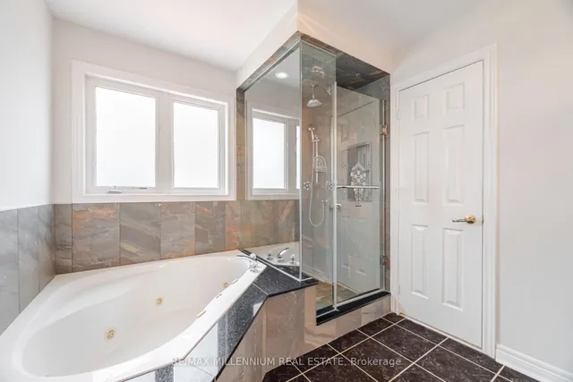 Additional image 22 of 961 Knotty Pine Grve