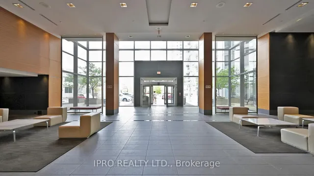 Additional image 33 of 125 Village Green Sq Unit 1606