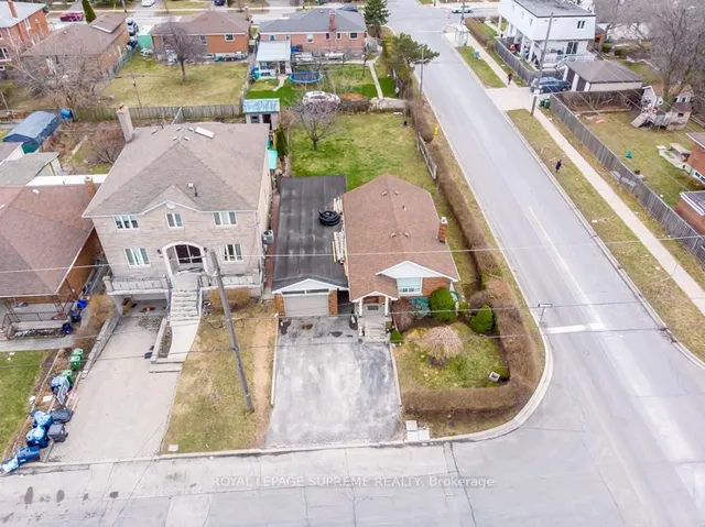 Additional image 16 of 109 Regina Ave