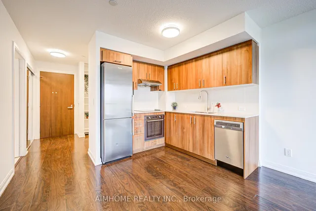 Additional image 12 of 255 Village Green Sq Unit 604