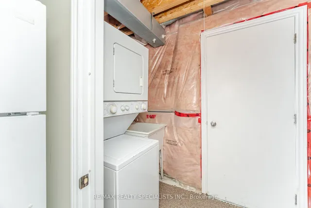 Additional image 41 of 383 Queen Mary Dr