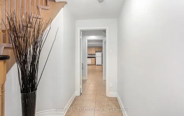 Additional image 41 of 1731 Riverbrook Cres