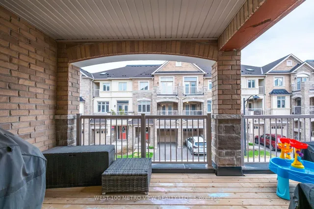 Additional image 39 of 499 Dundas St