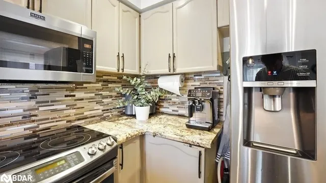 Additional image 16 of 599 Ashprior Ave