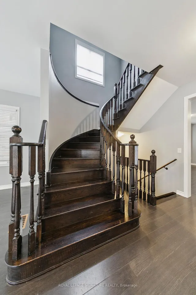 Additional image 9 of 1466 Chretien St