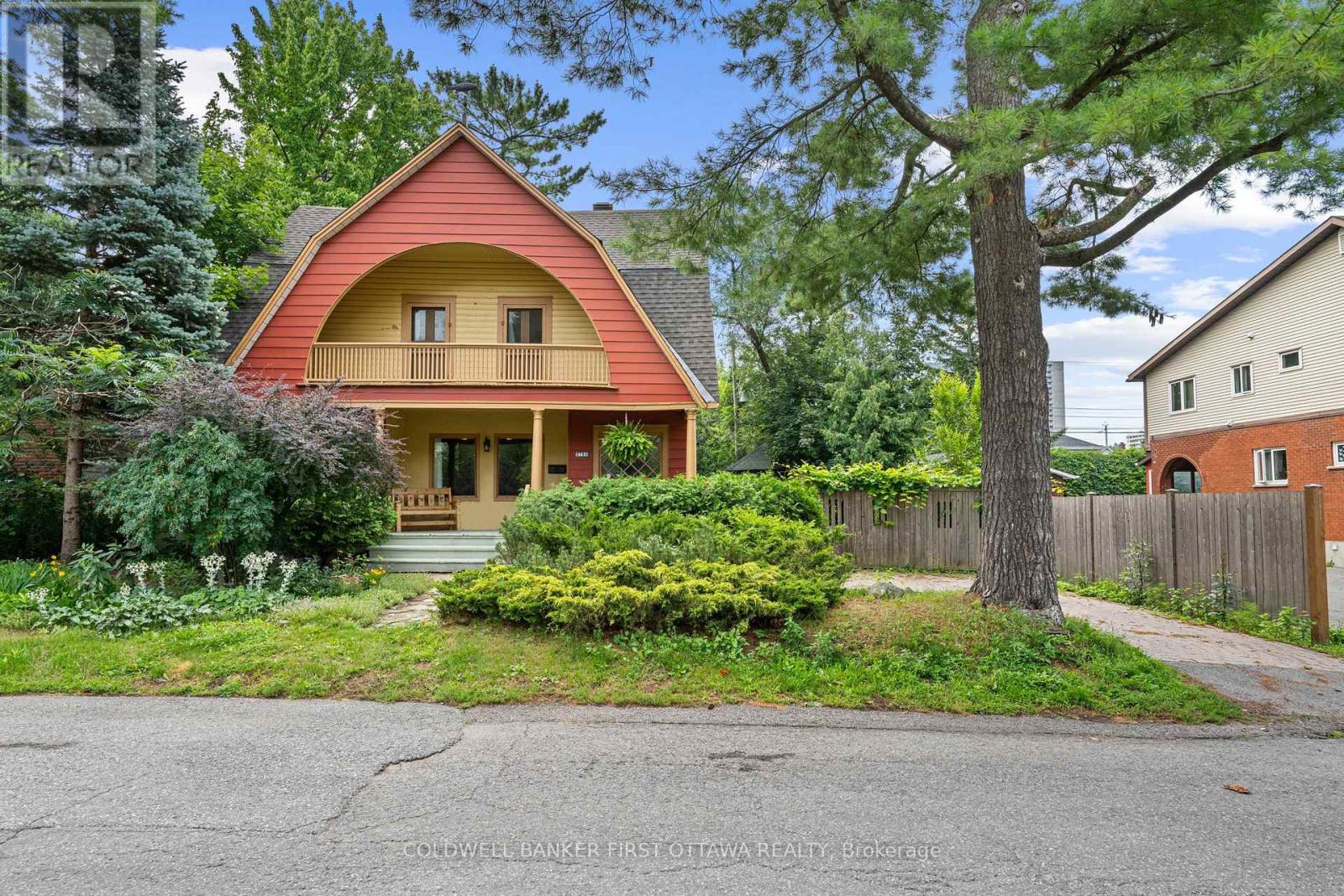 2704 DON STREET|Ottawa, Ontario K2B6Y5