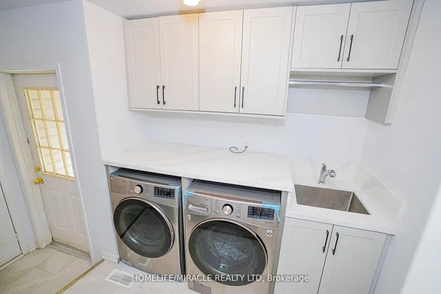 Additional image 40 of 23 Hollowgrove Blvd