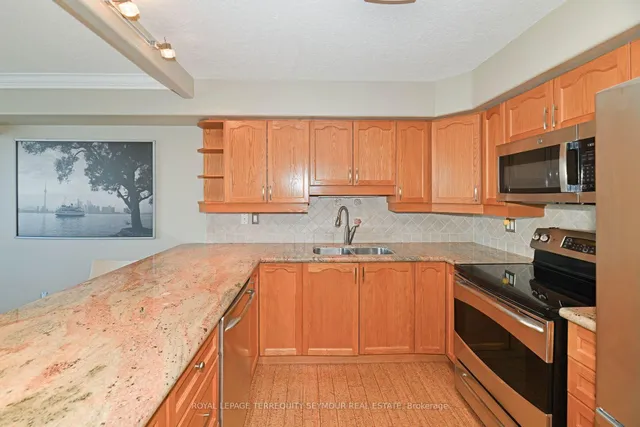 Additional image 8 of 1272 Ontario St Unit 702