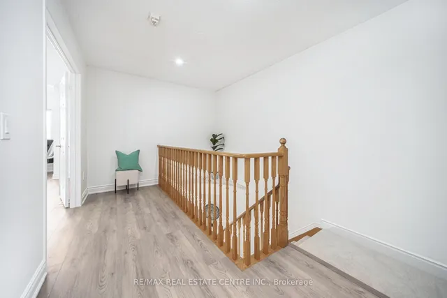 Additional image 26 of 126 Sandyshores Dr