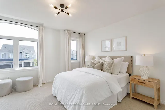 Additional image 17 of 1083 Easterbrook Cres